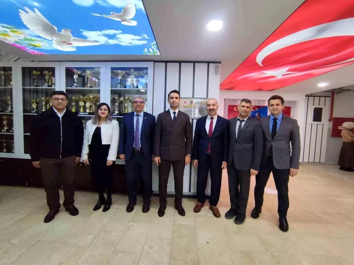 Bursa Cumhuriyet Başsavcılığı denetimli serbestlik Müdürlüğü'nden eğitime destek