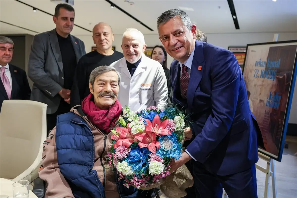 CHP Genel Başkanı Özel'den Kadir İnanır'a ziyaret
