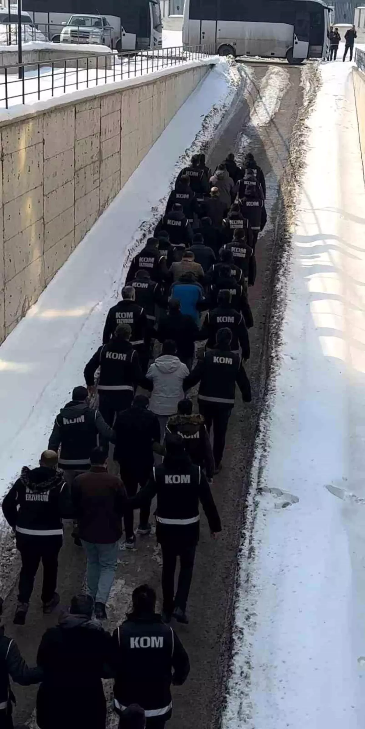 Erzurum merkezli 5 ilde usulsüz kredi operasyonu: 38 şüpheli yakalandı