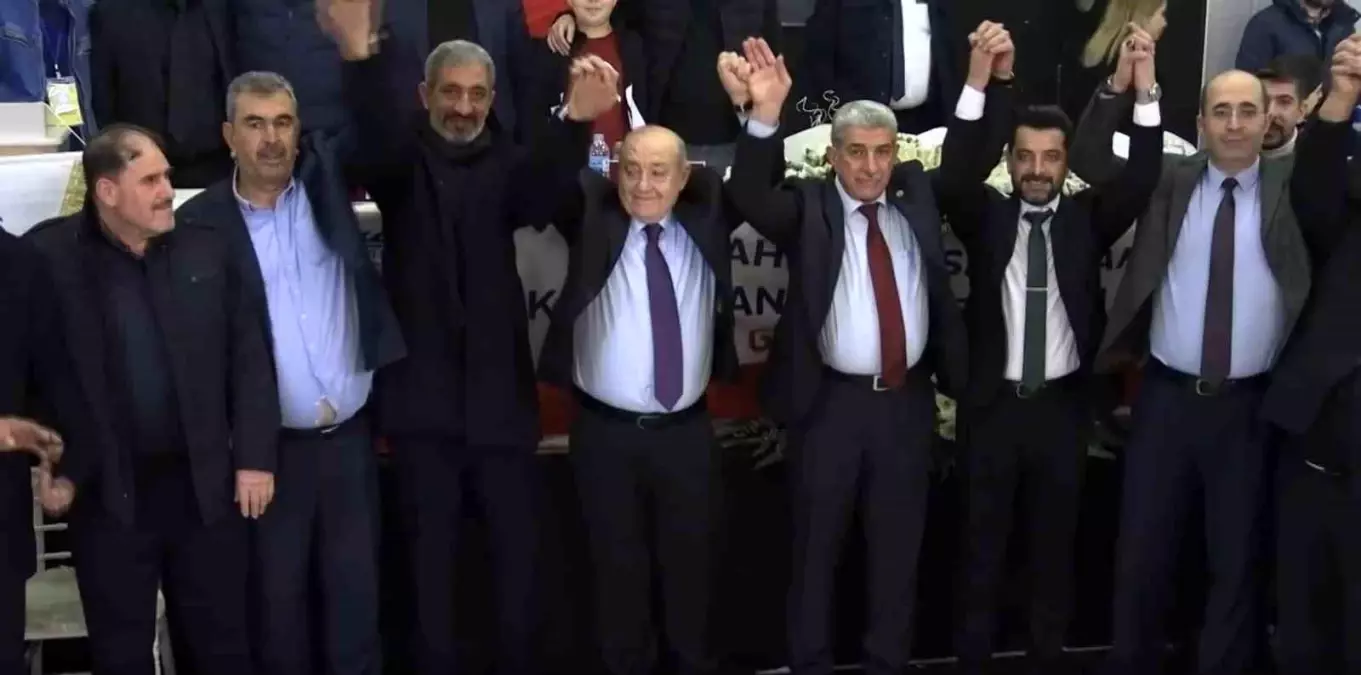 Gaziantep'te en genç ve en yaşlı oda başkanlarından seçim zaferi buluşması