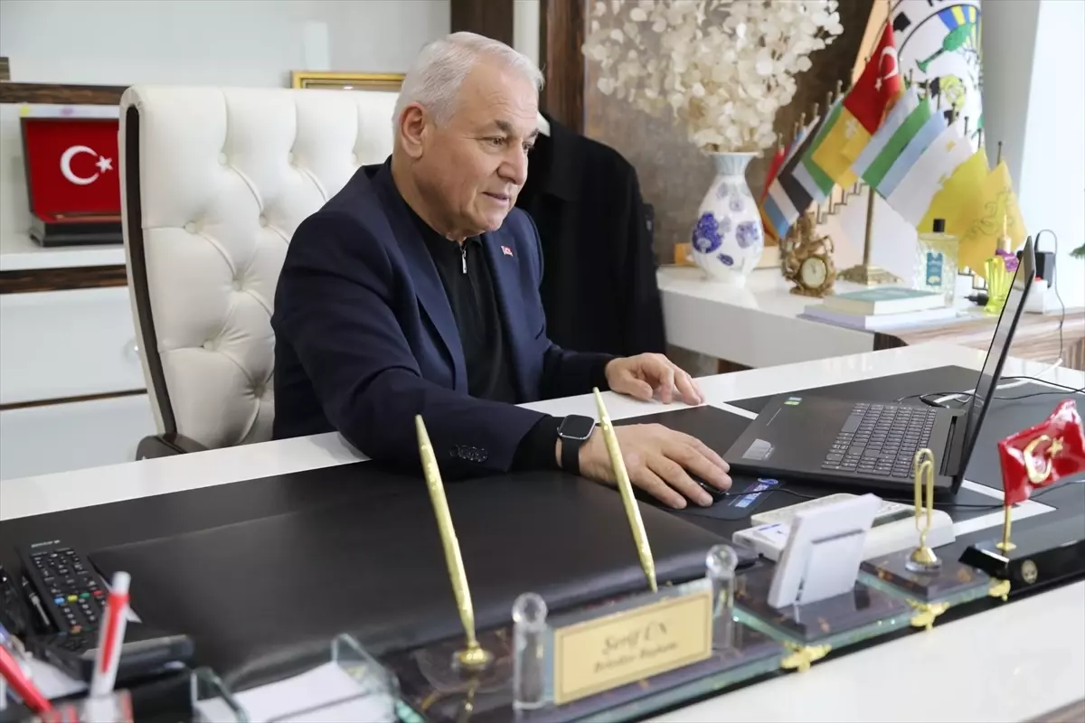 Kavak Belediye Başkanı Ün, AA'nın "Yılın Kareleri" oylamasına katıldı