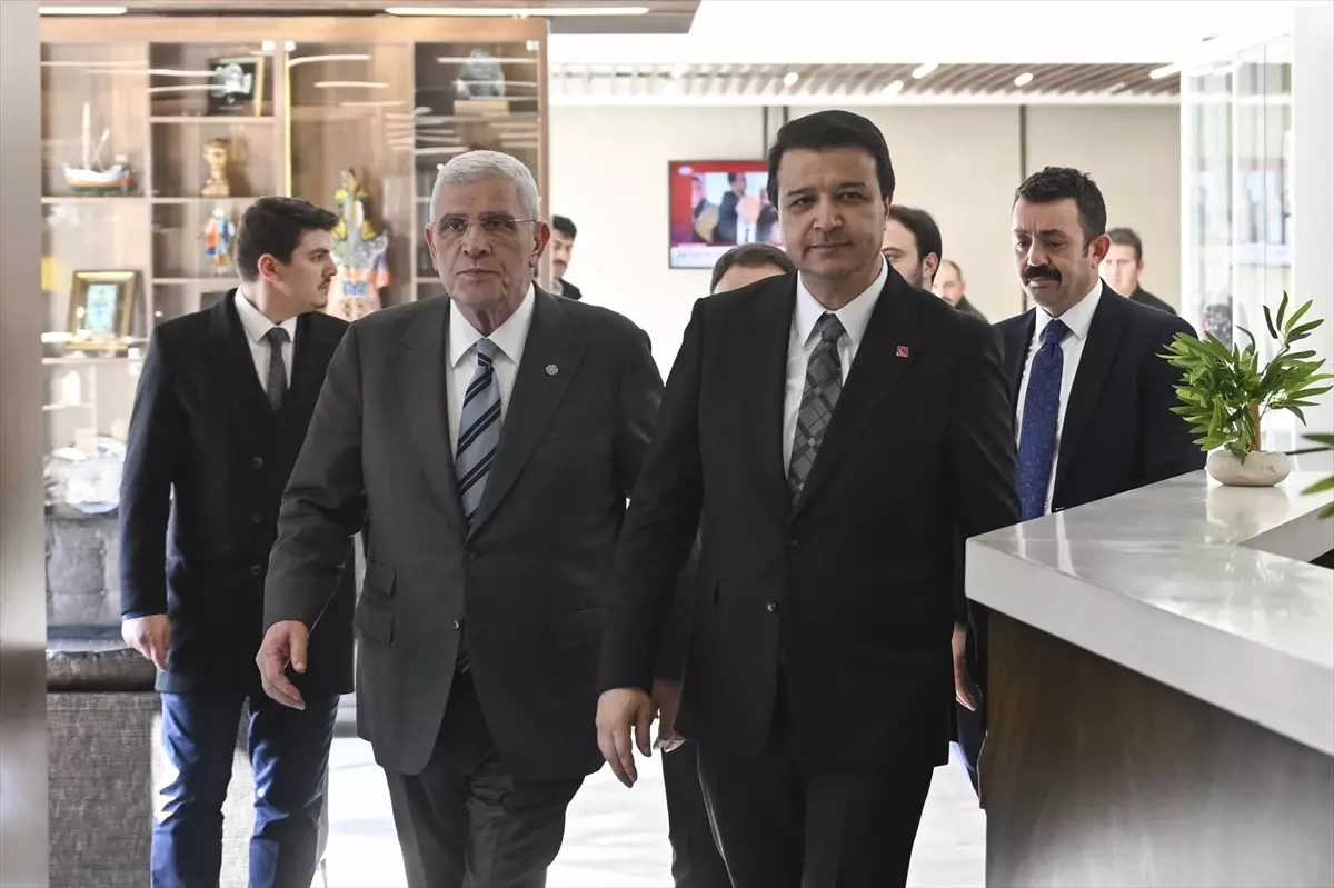 Saadet Partisi Genel Başkanı Arıkan, İYİ Parti Genel Başkanı Dervişoğlu'nu ziyaret etti