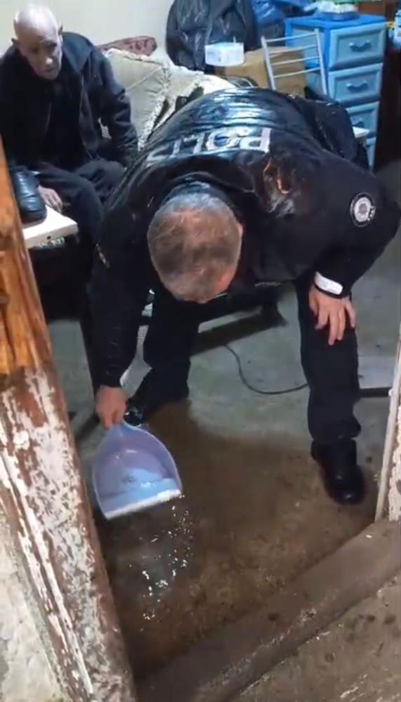 Scary images from Mersin, which was overwhelmed by the flood