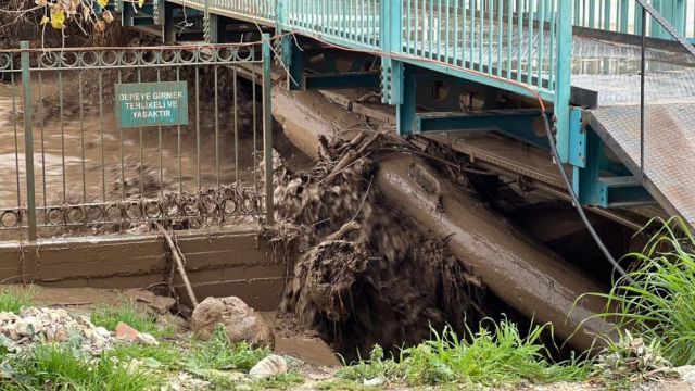 Scary images from Mersin, which was overwhelmed by the flood