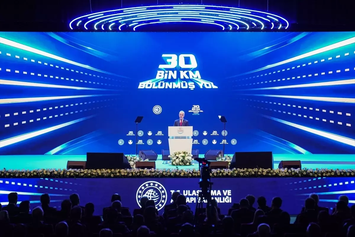 Ulaştırma ve Altyapı Bakanı Uraloğlu, "Otuz Bininci Kilometre Bölünmüş Yol Hizmete Alma Töreni"nde konuştu...