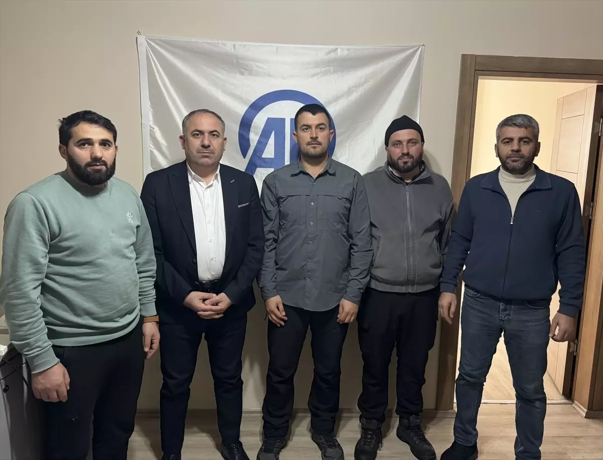 Umut Kervanı İnsani Yardım Vakfı Genel Başkan Yardımcısı Elibüyük, Ağrı'da ziyaretlerde bulundu