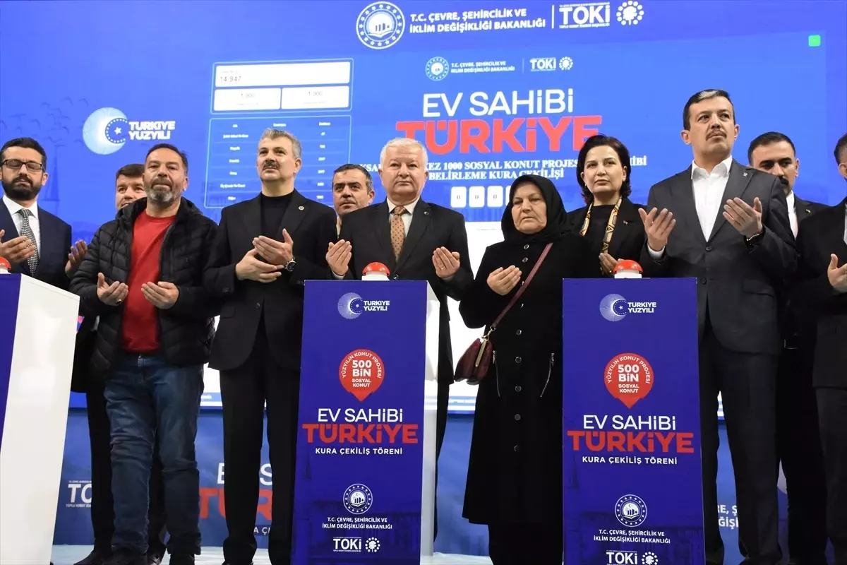 Yüzyılın Konut Projesi kapsamında Aksaray'da inşa edilecek konutların hak sahipleri kurayla belirlendi
