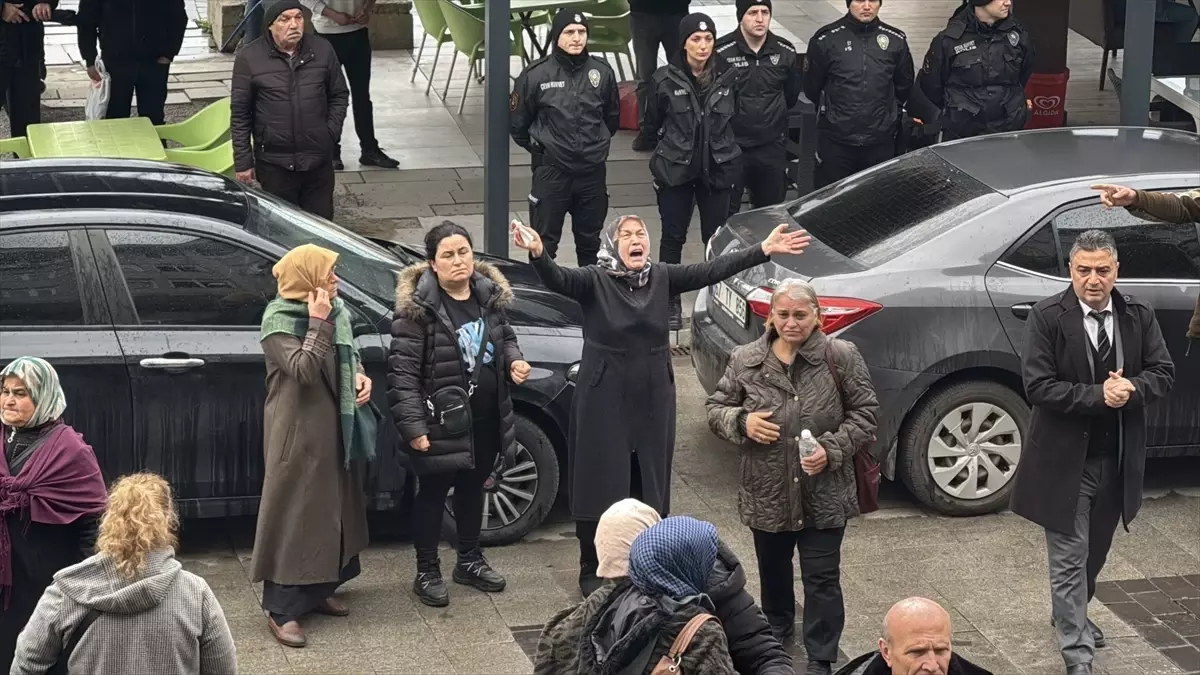 Zonguldak'ta babaanne ve iki torununu öldüren sanığa 45 yıl 10 ay hapis cezası verildi