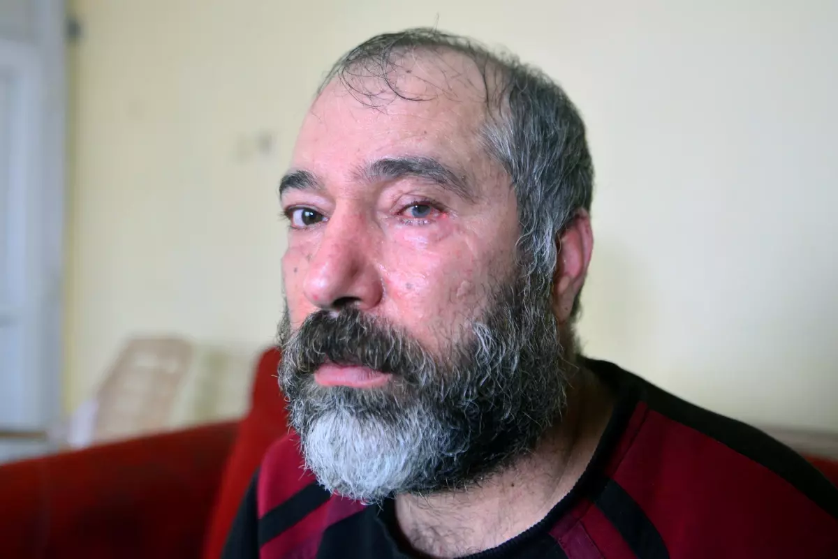 Durakta 'küfür' tartışmasında bardakla vurulan gözünü kaybetti, şüphelinin tutuklanmasını istiyor