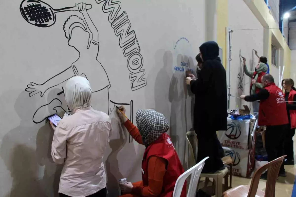 Duvarlar rengarenk oldu