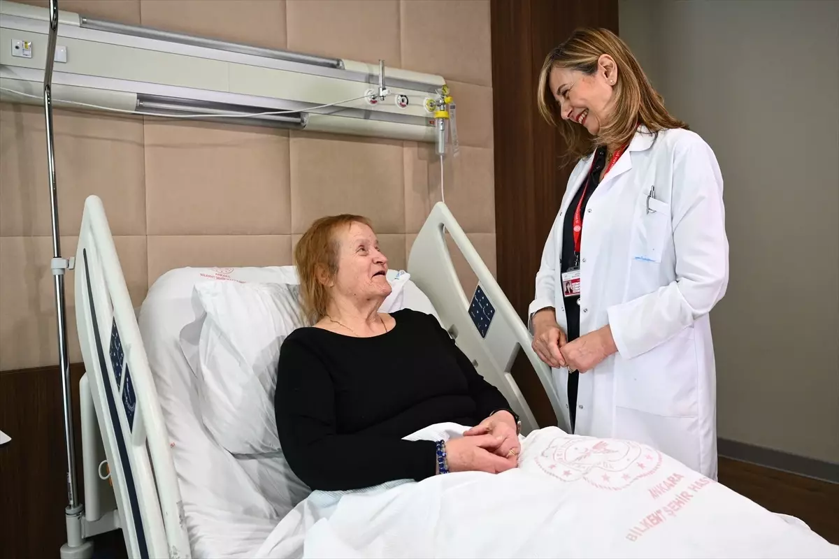 İngiliz hastanın "karanlık dünyası" Türkiye'de aydınlandı