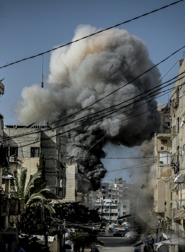 israil den pes pese saldirilar polis merkezi de 19522702 2505 m