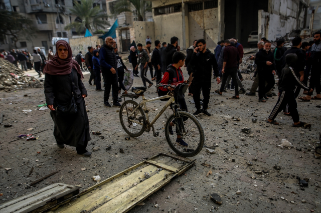 israil den pes pese saldirilar polis merkezi de 19522702 5445 m