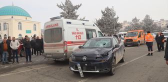 Kars'ta otomobilin çarpmasıyla ağır yaralanan yaya hastanede öldü