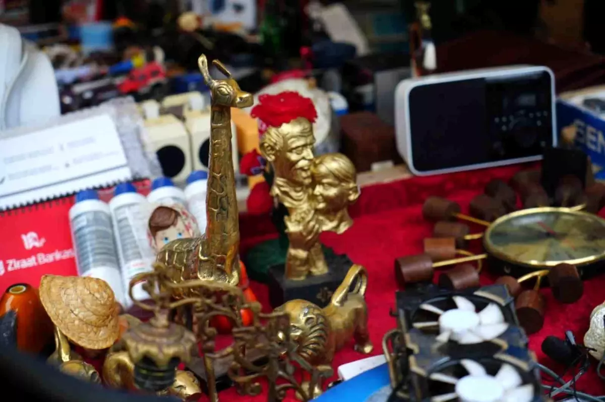 Kiminin çöpü, kiminin hazinesi: "Ankara Bit Pazarı"