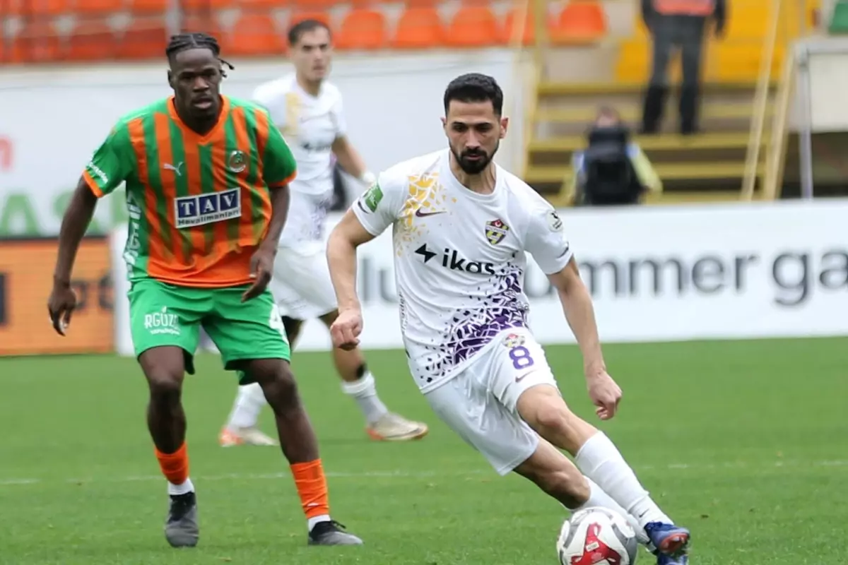 Küme düşme hattı alev alev! Eyüpspor'dan Alanya'da kritik geri dönüş