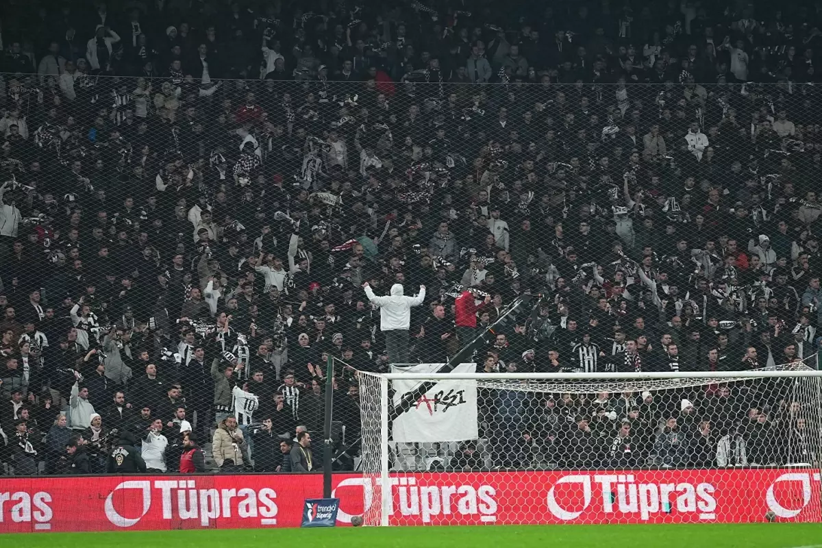 Maçı kazanmak bile işe yaramadı! Yönetime büyük tepki