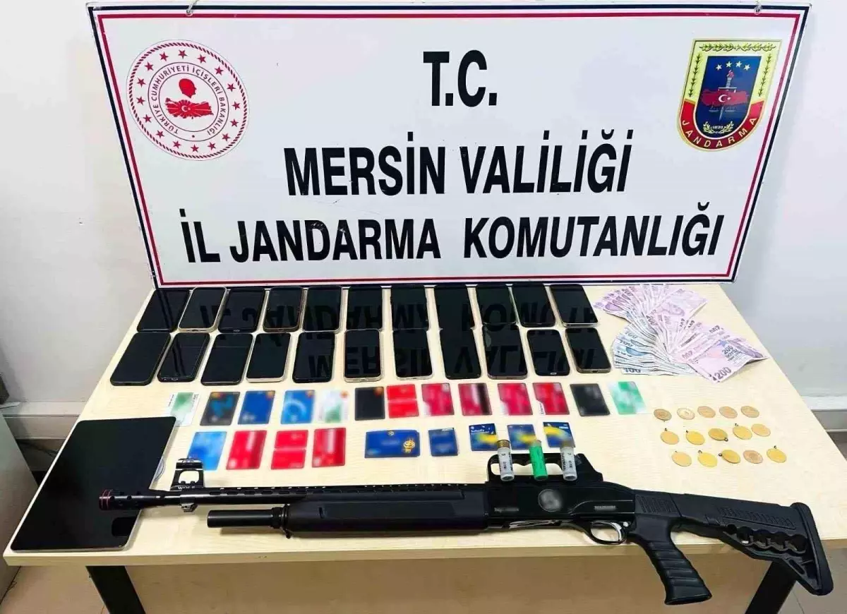 Mersin'de yasa dışı bahis operasyonu: 8 şüpheli tutuklandı