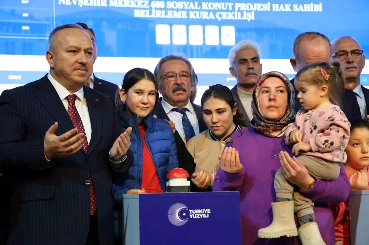 Nevşehir'de 2 bin 368 konutun kura çekilişi yapıldı