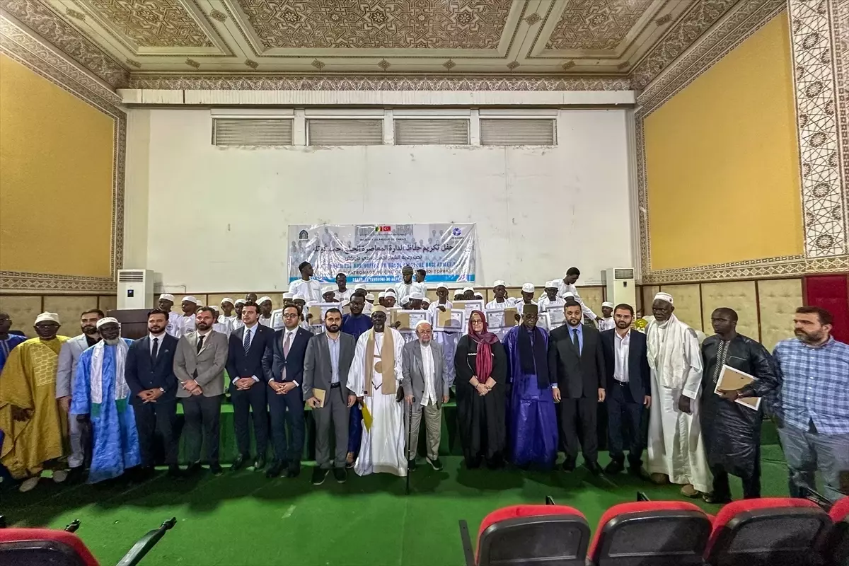 Senegal'de Şefkat Yolu Derneği'nde hafızlar için icazet töreni düzenlendi