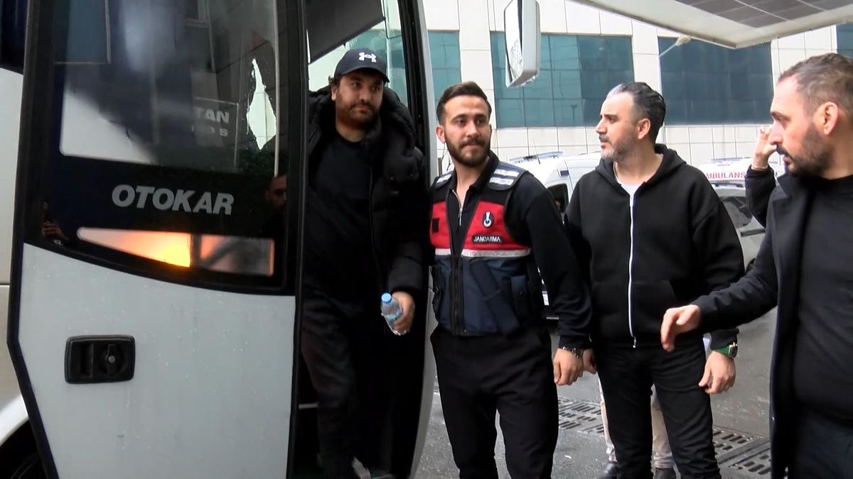 Uyuşturucu soruşturmasında Hasan Can Kaya ve Reynmen gözaltına alındı