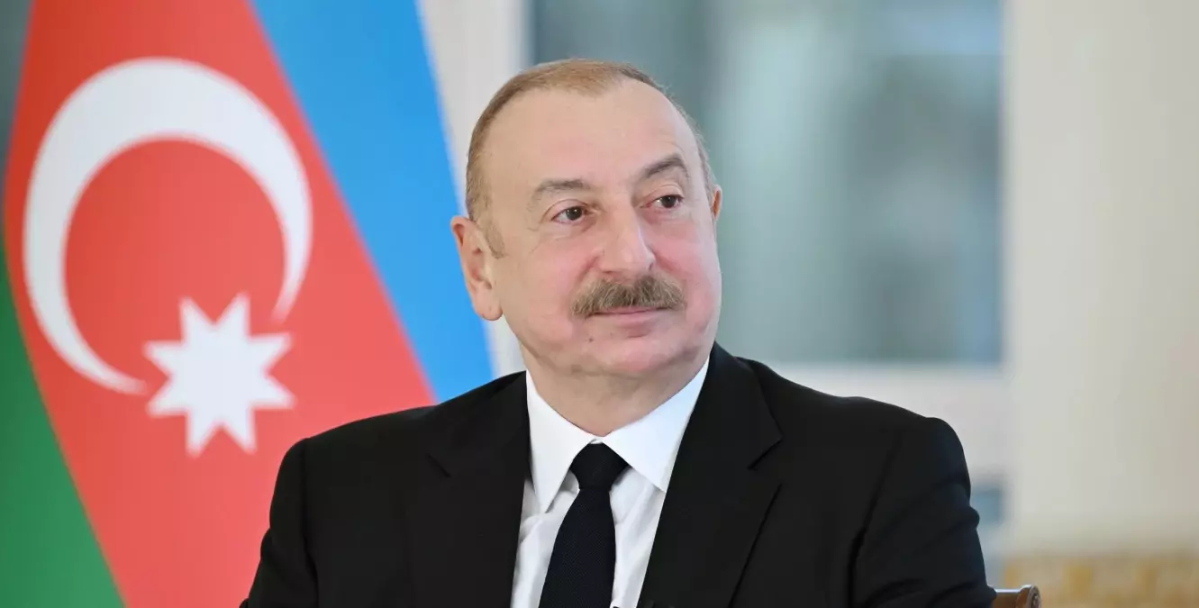 Aliyev ile Pezeşkiyan telefonda görüştü