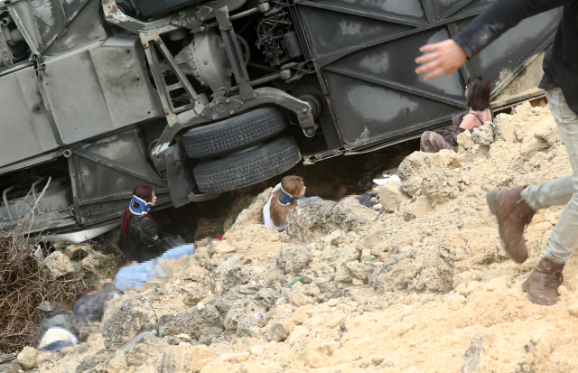 Antalya'daki katliam gibi kazada olay yerinden gelen ilk görüntüler korkunç Antalya'daki katliam gibi kazada olay yerinden gelen ilk görüntüler korkunç