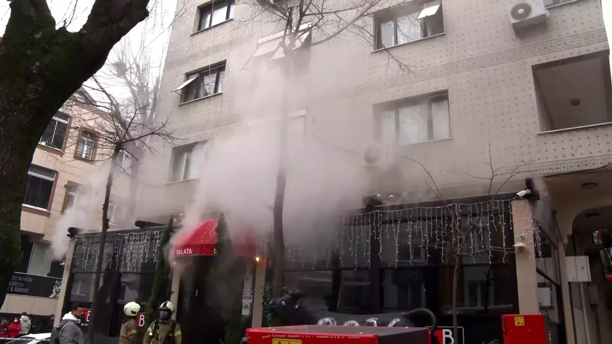 Bayrampaşa'da Restoranda Yangın: Maddi Hasar Meydana Geldi