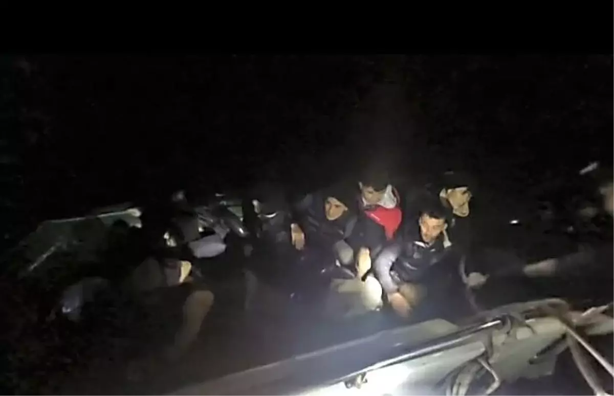 Çanakkale'de 7 kaçak göçmen ve 1 göçmen kaçakçısı yakalandı