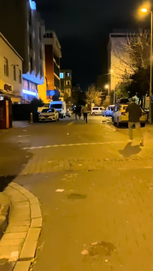 esenyurt ta taksinin kapisini zorlayan supheli 19525856 6908 m