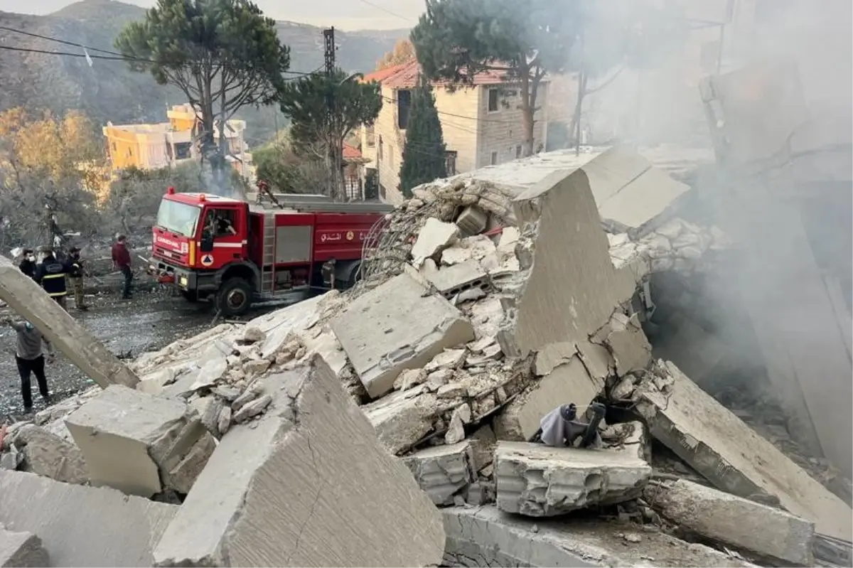 İsrail, Lübnan'ın güneyinde bir araca saldırı düzenledi