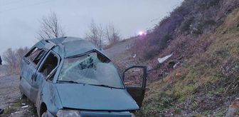 Samsun'da devrilen otomobildeki 2 kişi yaralandı