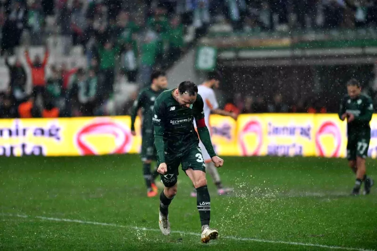 TFF 2. Lig: Bursaspor: 6 Adanaspor: 0
