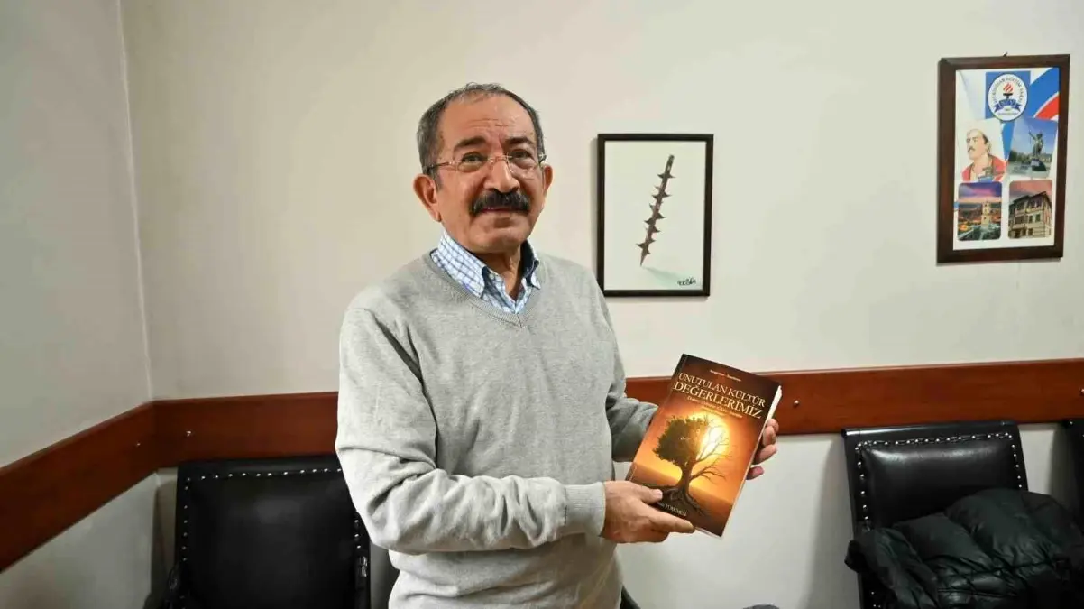 50 yıllık kültürel birikim kitaba dönüştü