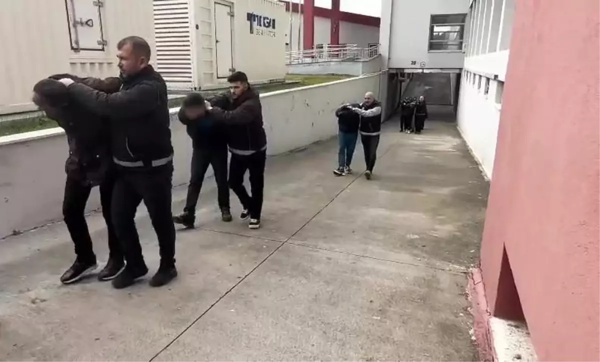 Adana'da torbacı operasyonu: 7 tutuklama