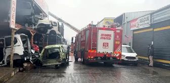 Başakşehir'de sanayi sitesinde çıkan yangına müdahale ediliyor