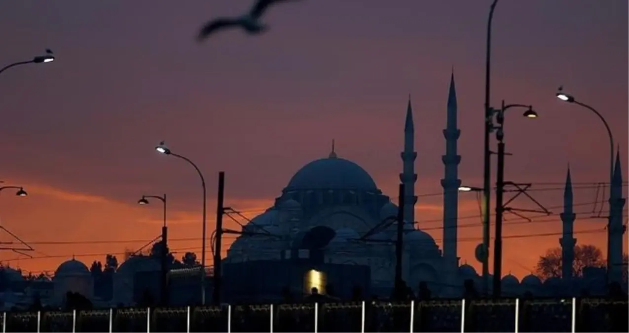 Bugün kandil mi, ne kandili? Bugün Berat Kandili mi? Berat Kandili ne zaman?