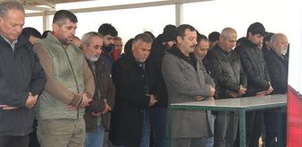 Burdur'daki trafik kazasında ölen anne ve oğlunun cenazesi Antalya'da toprağa verildi