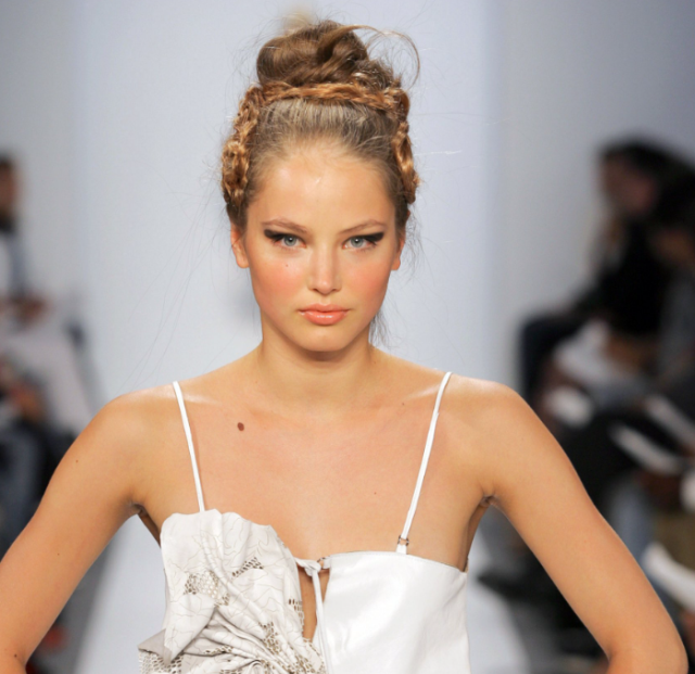 epstein adasini ziyaret etmis rus modelin 19526784 4732 m