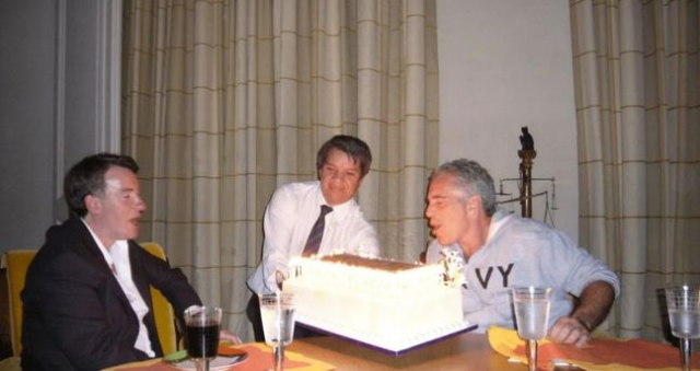 Epstein dosyasında adı geçen Lord Peter Mandelson kimdir? Lord Peter Mandelson kaç yaşında, nereli? Epstein dosyasında adı geçen Lord Peter Mandelson kimdir? Lord Peter Mandelson kaç yaşında, nereli?