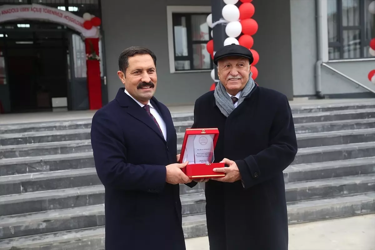 Hatay'da hayırsever iş insanının desteğiyle yaptırılan okul hizmete girdi