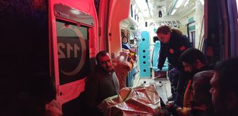 Hatay'da şarampole devrilen iş makinesinin sürücüsü yaralandı