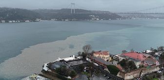 İstanbul'da kuvvetli yağışın ardından dereden Boğaz'a çamur aktı