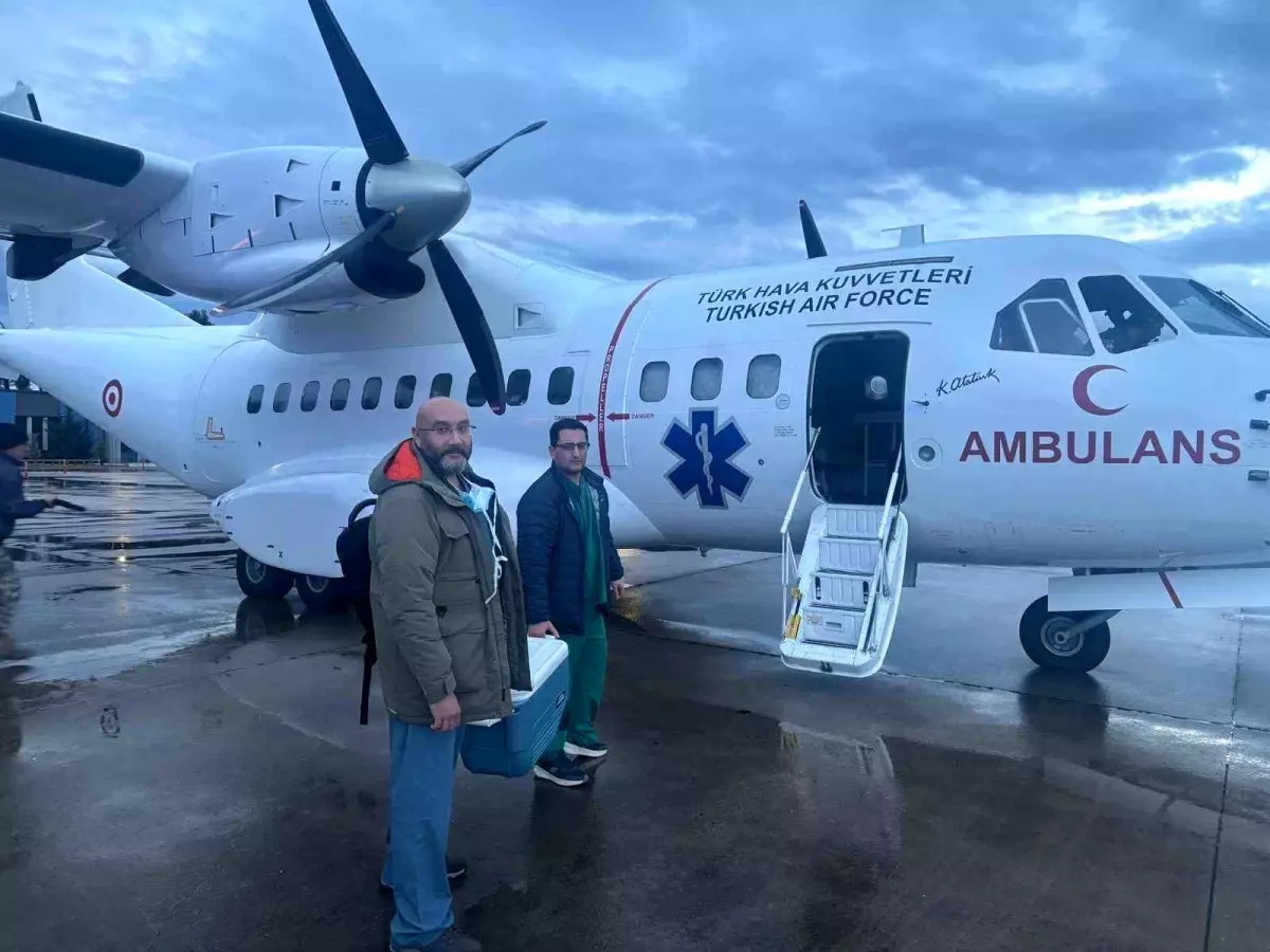 Kalp grefti askeri ambulans uçakla Ankara'ya ulaştırıldı
