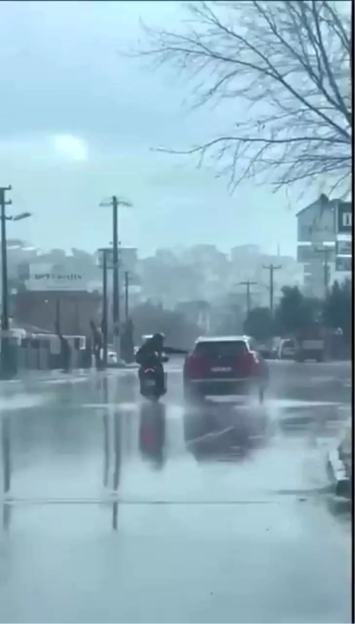 Trafiği tehlikeye düşüren motosiklet sürücüsüne ceza