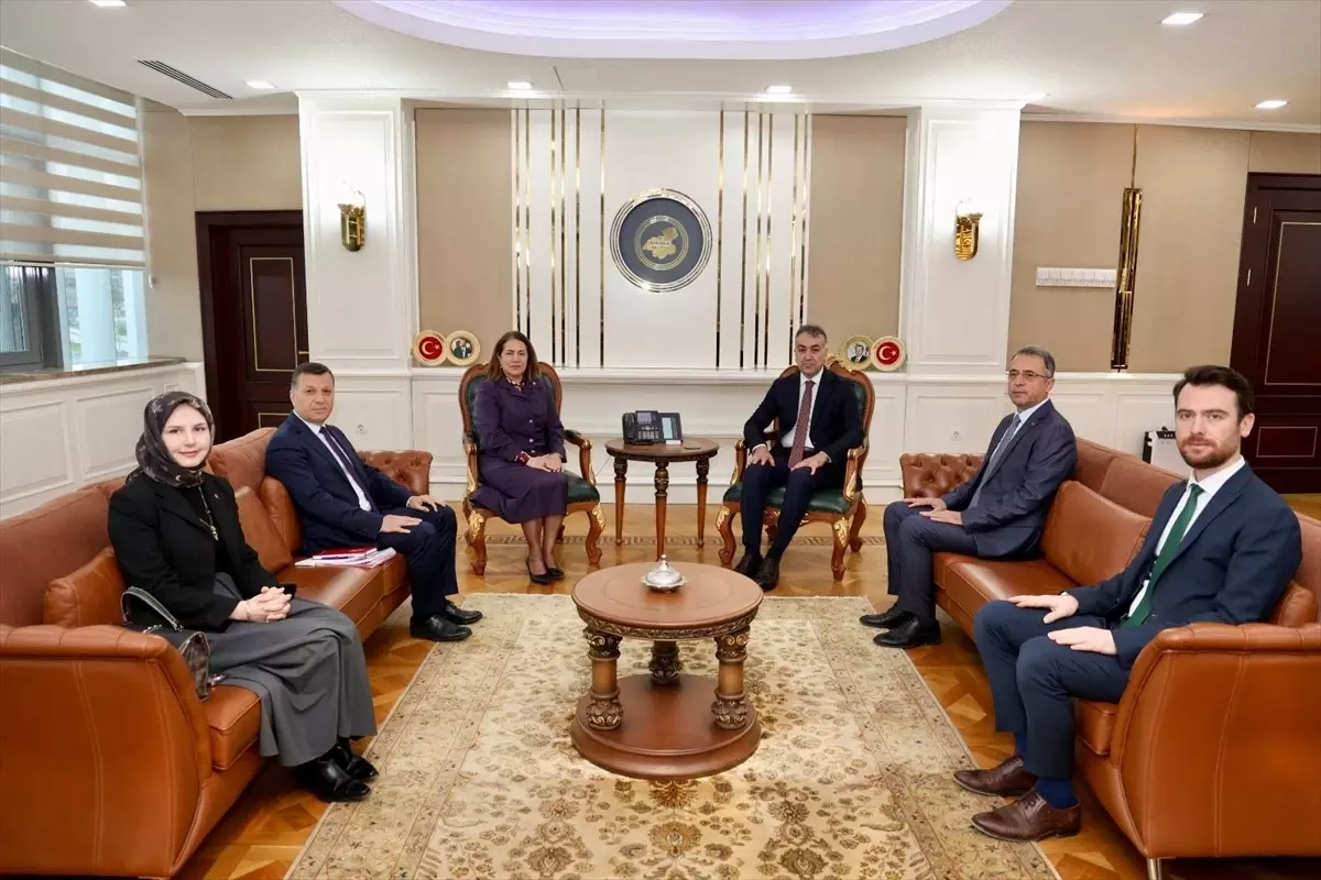 Aile ve Sosyal Hizmetler Bakan Yardımcısı Madak, Karabük'te ziyaretlerde bulundu