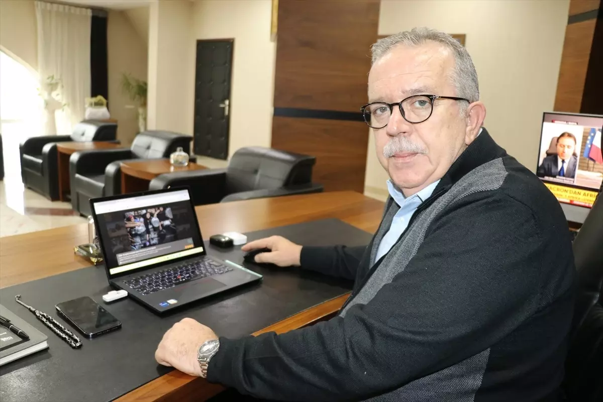 Amasya Üniversitesi Rektörü Turabi, AA'nın "Yılın Kareleri" oylamasına katıldı