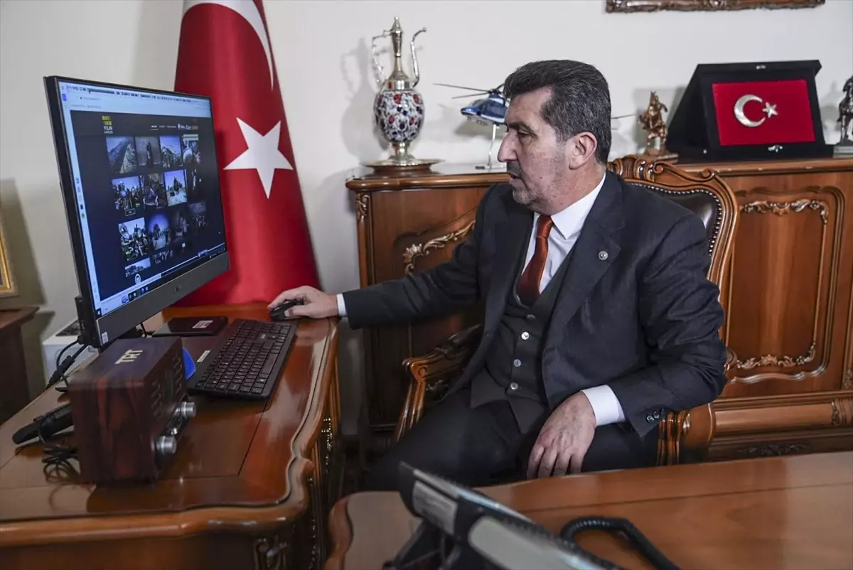 ASBÜ Rektörü Prof. Dr. Arıcan, AA'nın 'Yılın Kareleri' oylamasına katıldı