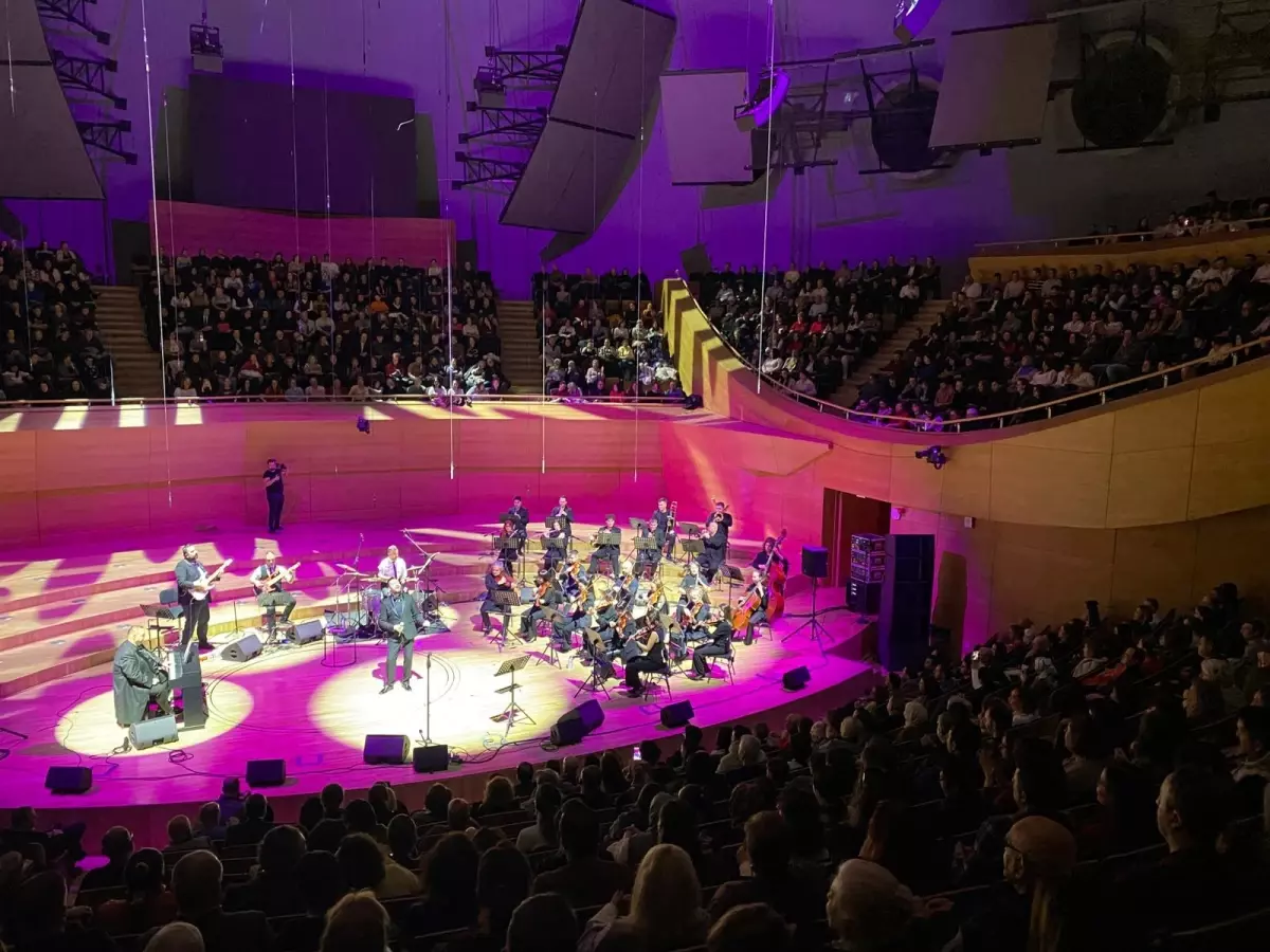 Barış Manço, ölümünün 26'ncı yılında Ankara'da şarkılarıyla anıldı