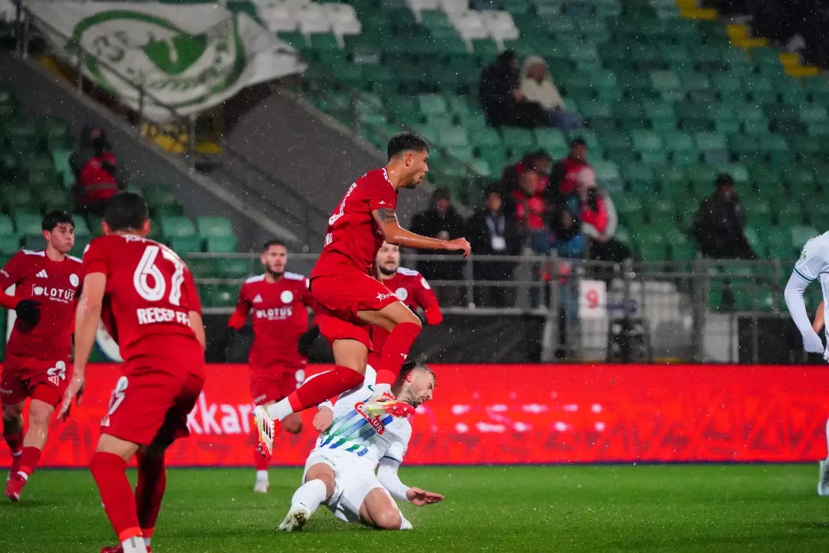 Beyoğlu Yeni Çarşı: 1-1